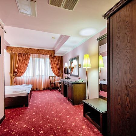 Dolphin Hotel Лазаревски Екстериор снимка